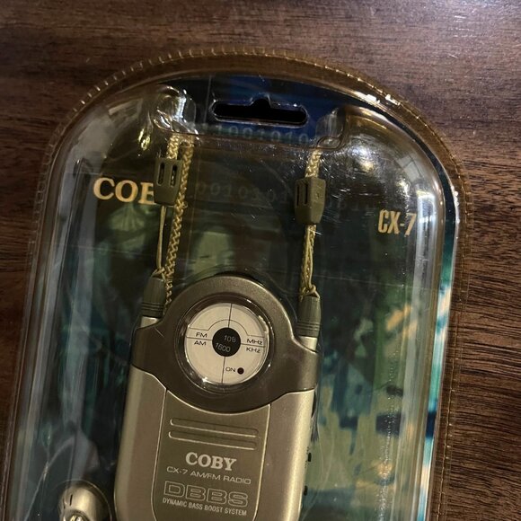 Coby CX-7 Mini AM/FM Pocket Radio With Neck Strap & DBBS System - Picture 3 of 6